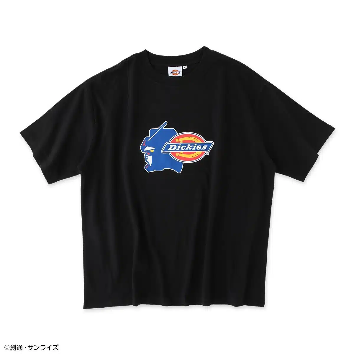 黒Tシャツのガンダムヘッドデザイン