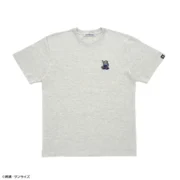 グレーのTシャツにガンタンクのワンポイント刺繍